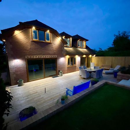 Countryside Family Home Keynsham Extérieur photo