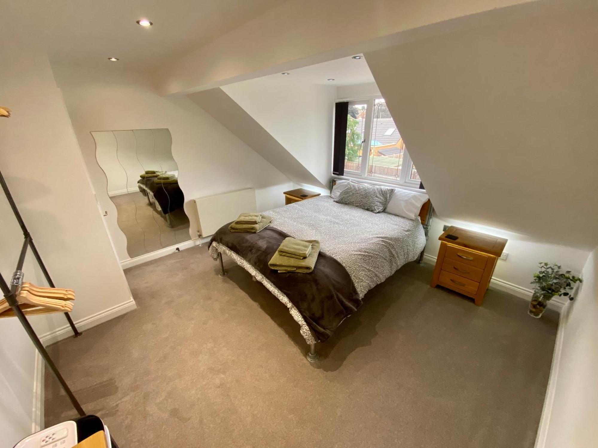 Countryside Family Home Keynsham Extérieur photo