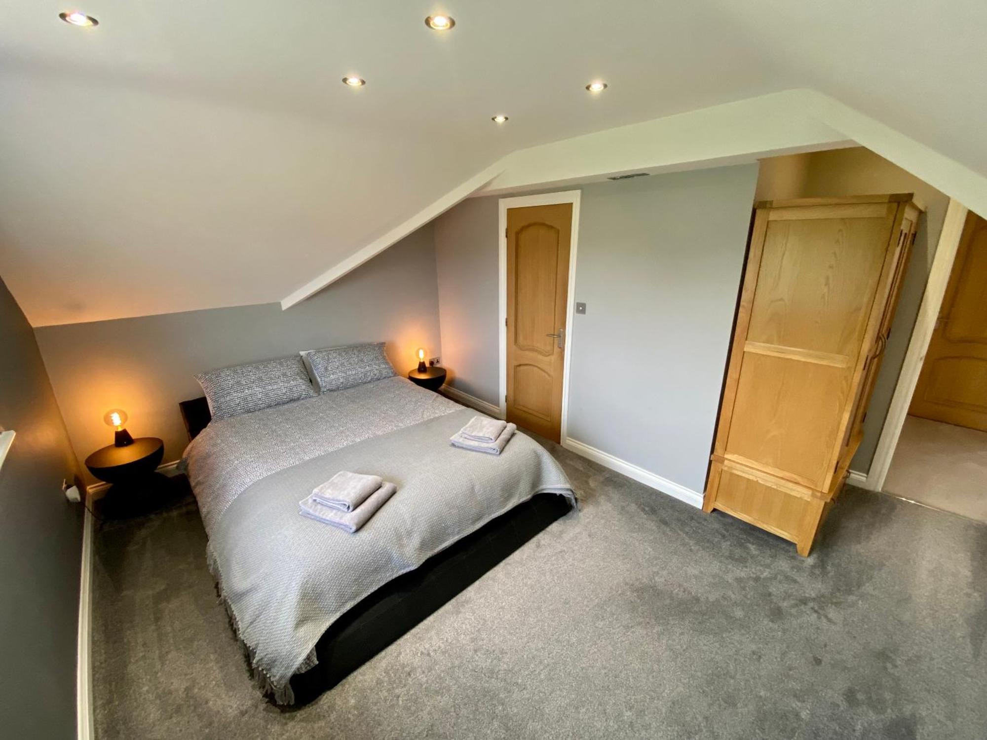Countryside Family Home Keynsham Extérieur photo