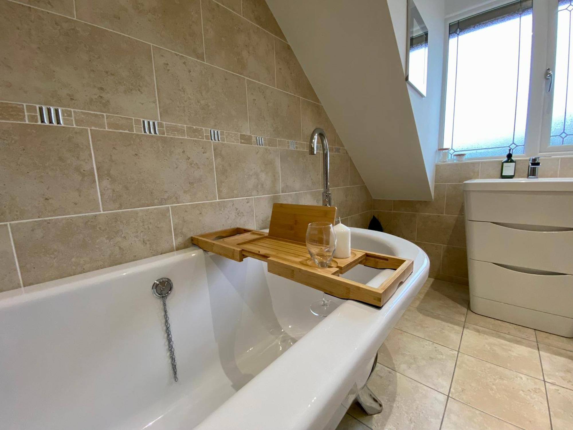 Countryside Family Home Keynsham Extérieur photo